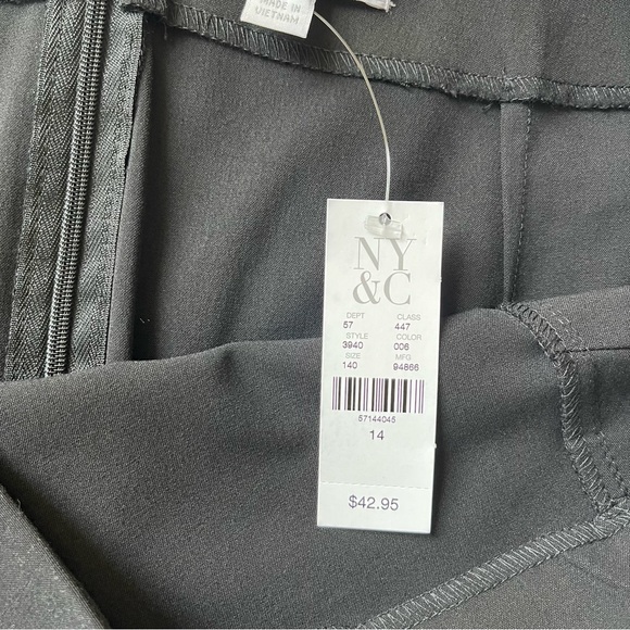 NEW Pencil Skirt from New York & Company - Picture 3 of 3